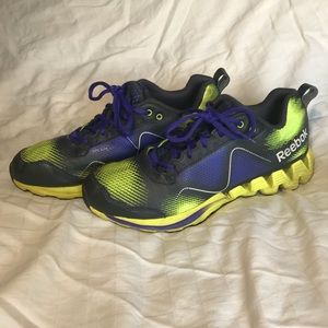 Reebok sneakers size 9